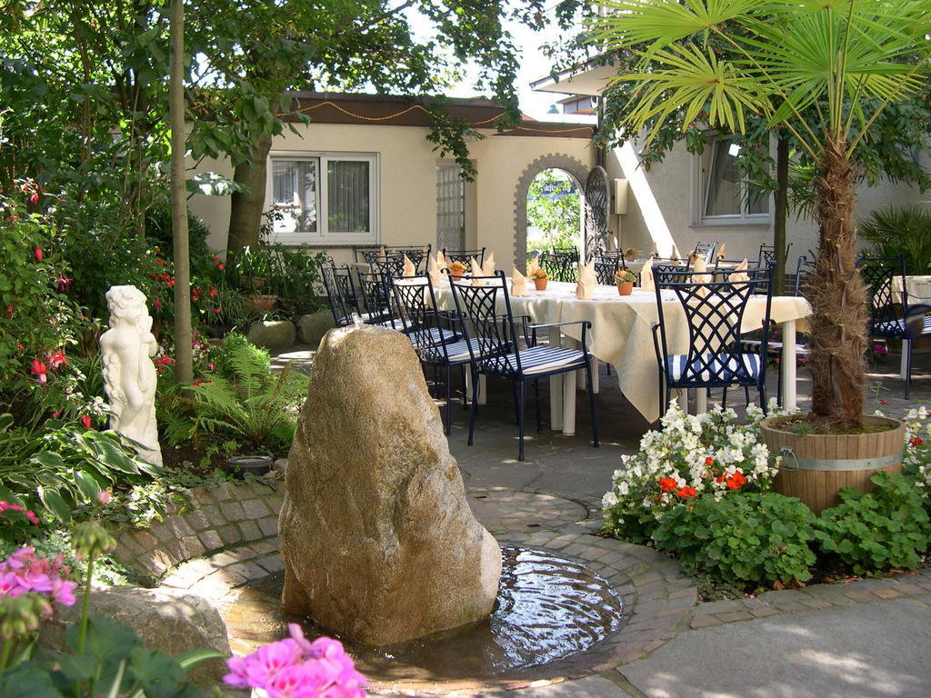 Hotel Anika Neuenburg am Rhein Exterior photo